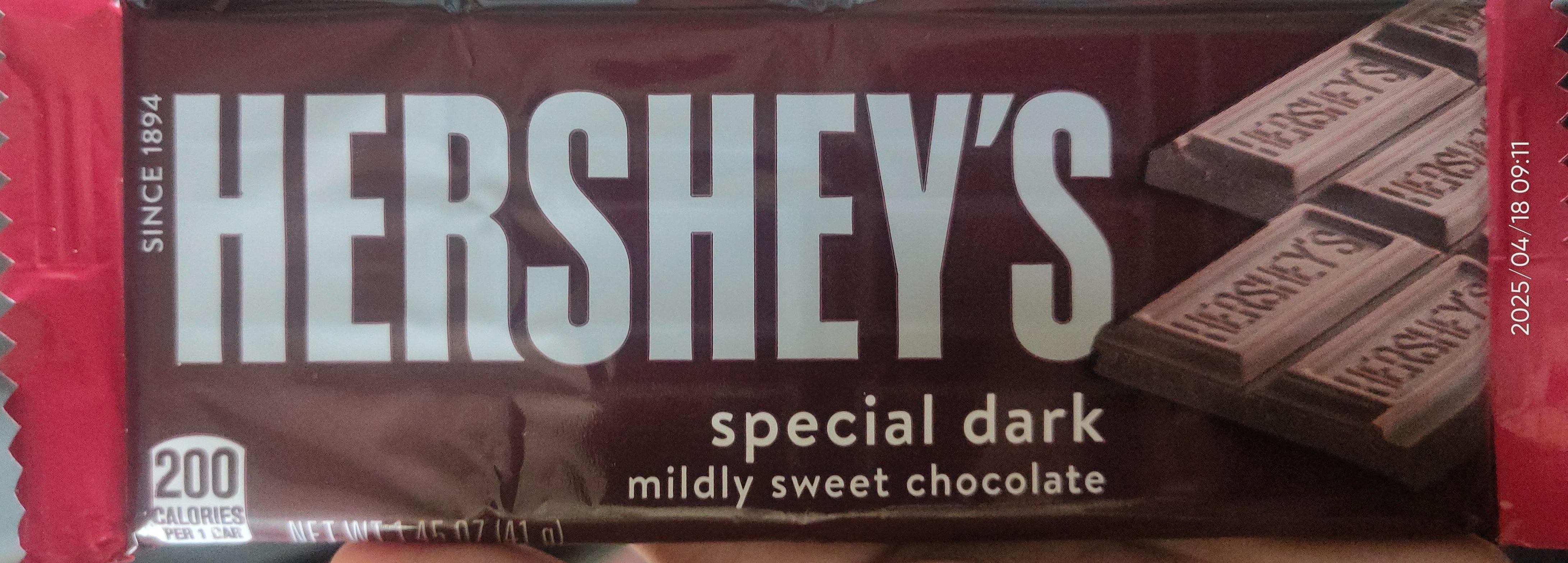 Hershey's Special Dark Mildly Sweet Chocolate