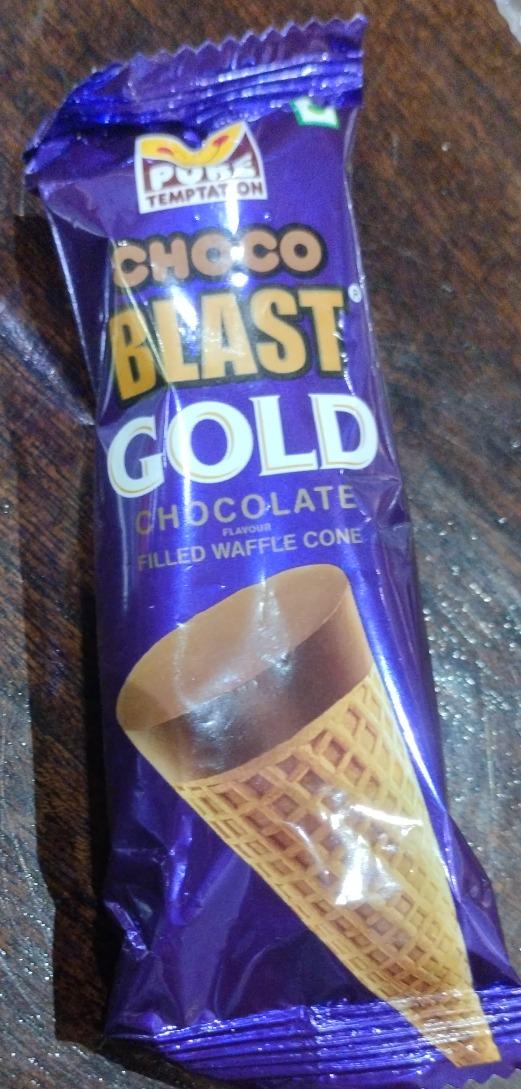 Pure Temptation Choco Blast Gold Chocolate Flavour Filled Waffle Cone